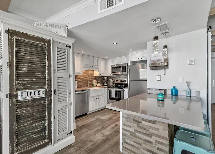Island Winds East 402 Holiday home