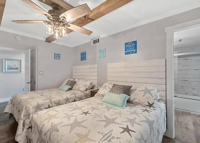 Island Winds East 402 Holiday home Gulf Shores
